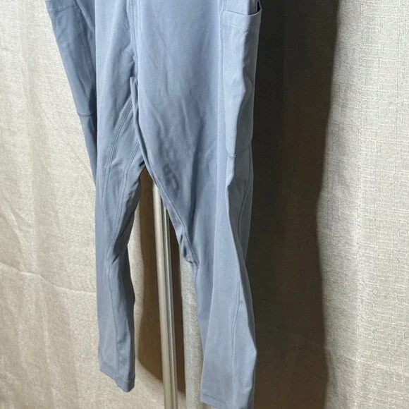 Guillia Women's Naked Feeling High Waisted Yoga Capris with Pockets - Size XXL - Picture 3 of 6